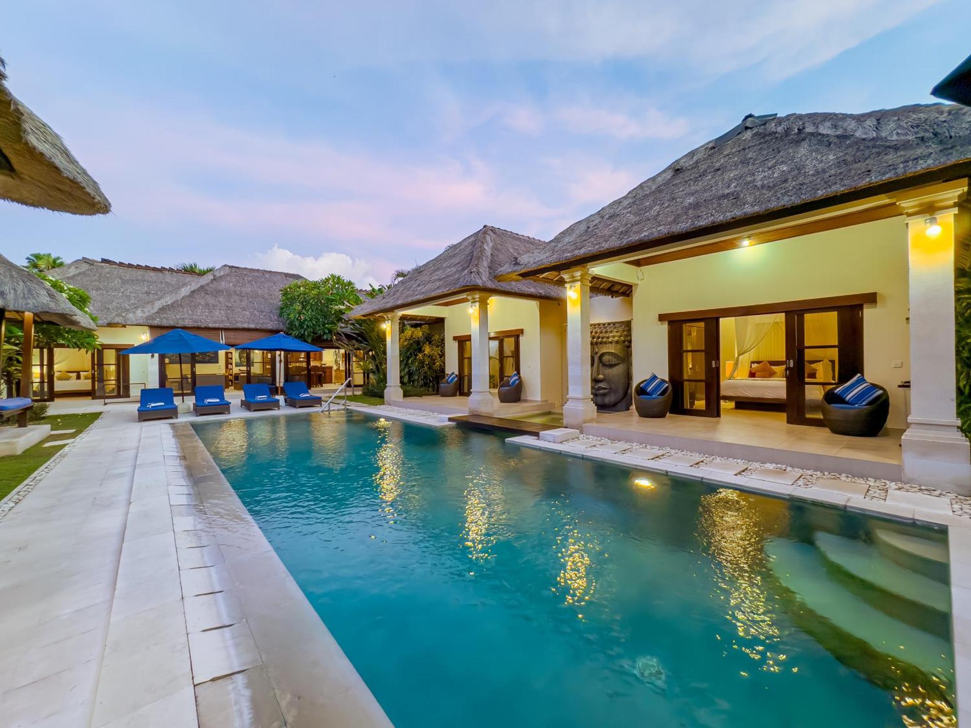 Villa Bugis Drupadi Seminyak Room photo